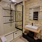 Vila Chateau Les Boissieres Aux Portes D'uzes 26 Couchages Piscine Sauna En Bord De Riviere Cadre Exceptionnel *