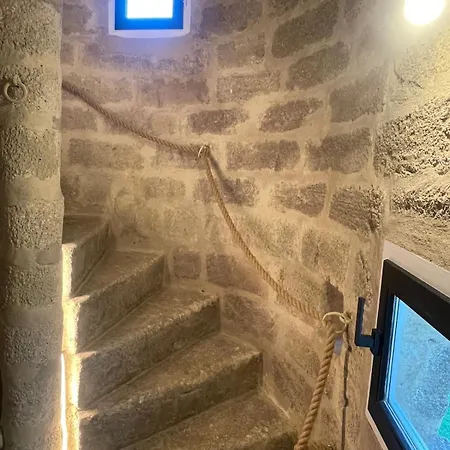 Βίλα Chateau Les Boissieres Aux Portes D'uzes 26 Couchages Piscine Sauna En Bord De Riviere Cadre Exceptionnel Sagriès