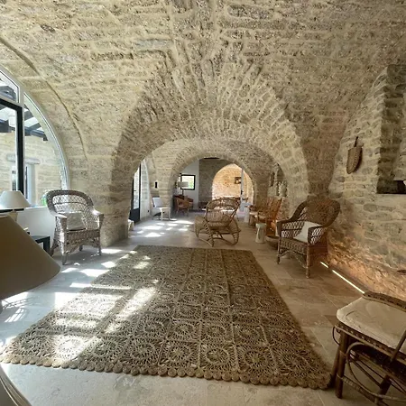 Chateau Les Boissieres Aux Portes D'uzes 26 Couchages Piscine Sauna En Bord De Riviere Cadre Exceptionnel Βίλα *