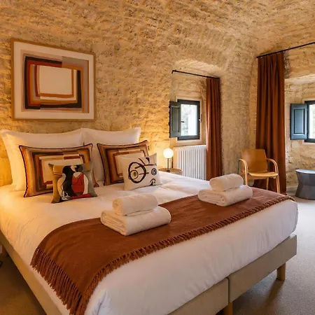 Vila Chateau Les Boissieres Aux Portes D'uzes 26 Couchages Piscine Sauna En Bord De Riviere Cadre Exceptionnel Sagriès