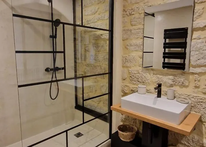 Willa Chateau Les Boissieres Aux Portes D'uzes 26 Couchages Piscine Sauna En Bord De Riviere Cadre Exceptionnel *