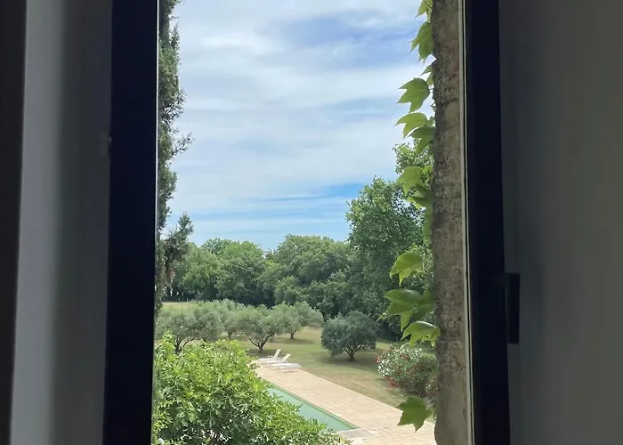 Chateau Les Boissieres Aux Portes D'uzes 26 Couchages Piscine Sauna En Bord De Riviere Cadre Exceptionnel *