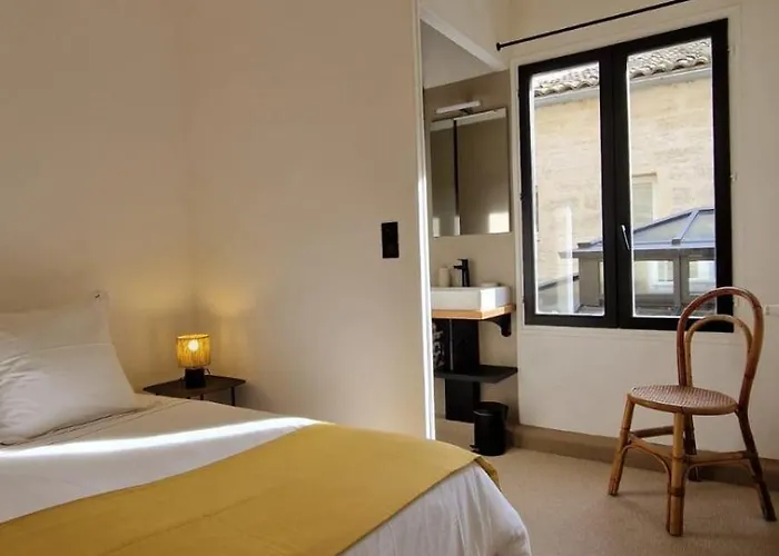 Chateau Les Boissieres Aux Portes D'uzes 26 Couchages Piscine Sauna En Bord De Riviere Cadre Exceptionnel *