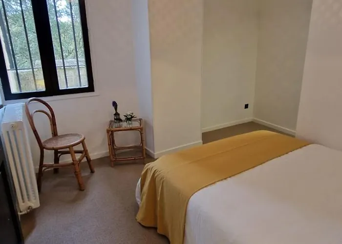 Chateau Les Boissieres Aux Portes D'uzes 26 Couchages Piscine Sauna En Bord De Riviere Cadre Exceptionnel * Sagriès