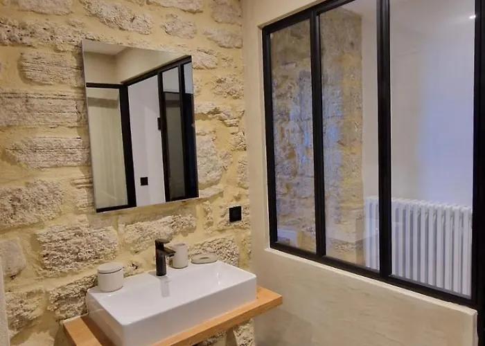 Chateau Les Boissieres Aux Portes D'uzes 26 Couchages Piscine Sauna En Bord De Riviere Cadre Exceptionnel Willa Sagriès