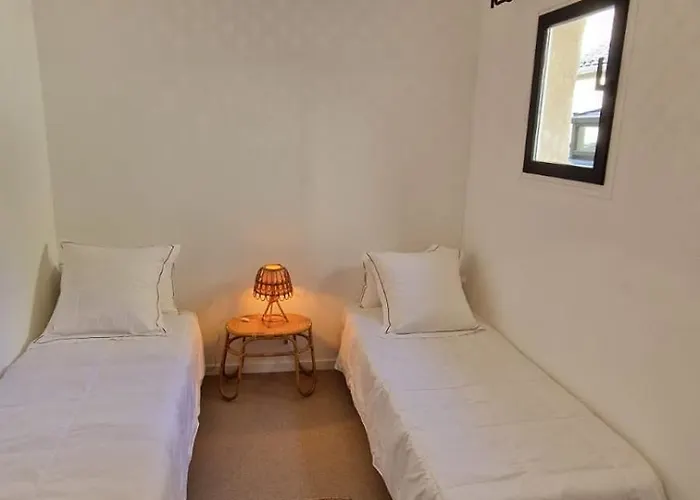 Chateau Les Boissieres Aux Portes D'uzes 26 Couchages Piscine Sauna En Bord De Riviere Cadre Exceptionnel