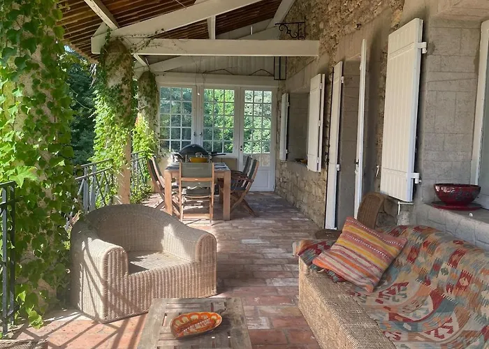 Chateau Les Boissieres Aux Portes D'uzes 26 Couchages Piscine Sauna En Bord De Riviere Cadre Exceptionnel *
